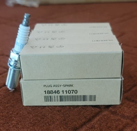 1884611070,PLUG ASSY- SPARK,HYUNDAI ELENTRA.